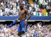 开云体育下载-戈贝尔关键进球定乾坤，鹈鹕压制湖人，一场防守与意志的胜利