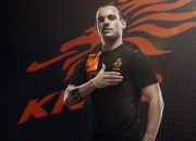 开云体育-冰与火的交响，瑞典绝杀日本之夜，张继科刷新纪录的跨界启示