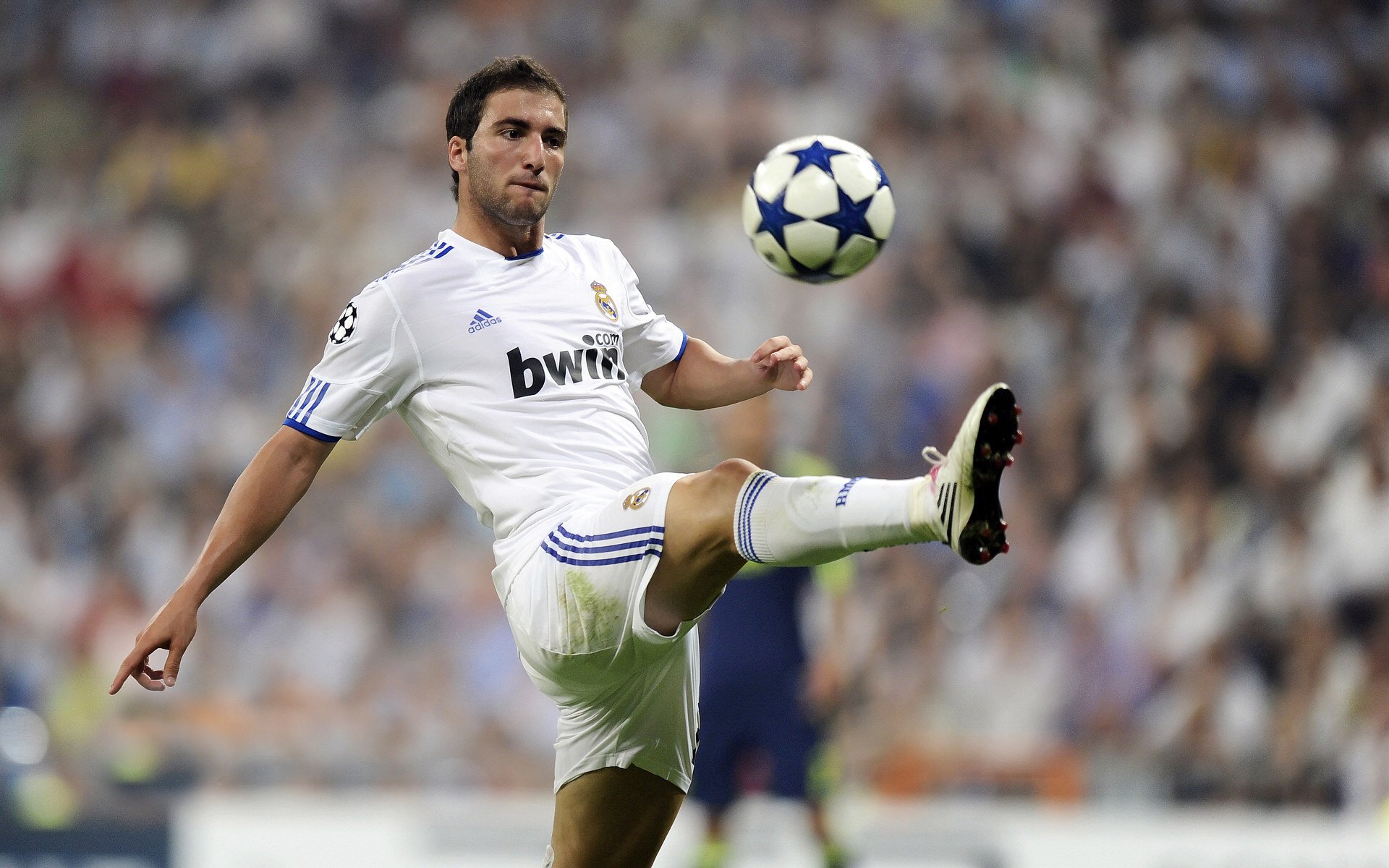 逆转之城的奇迹，广州队绝境翻盘，塔图姆率队锁定胜局